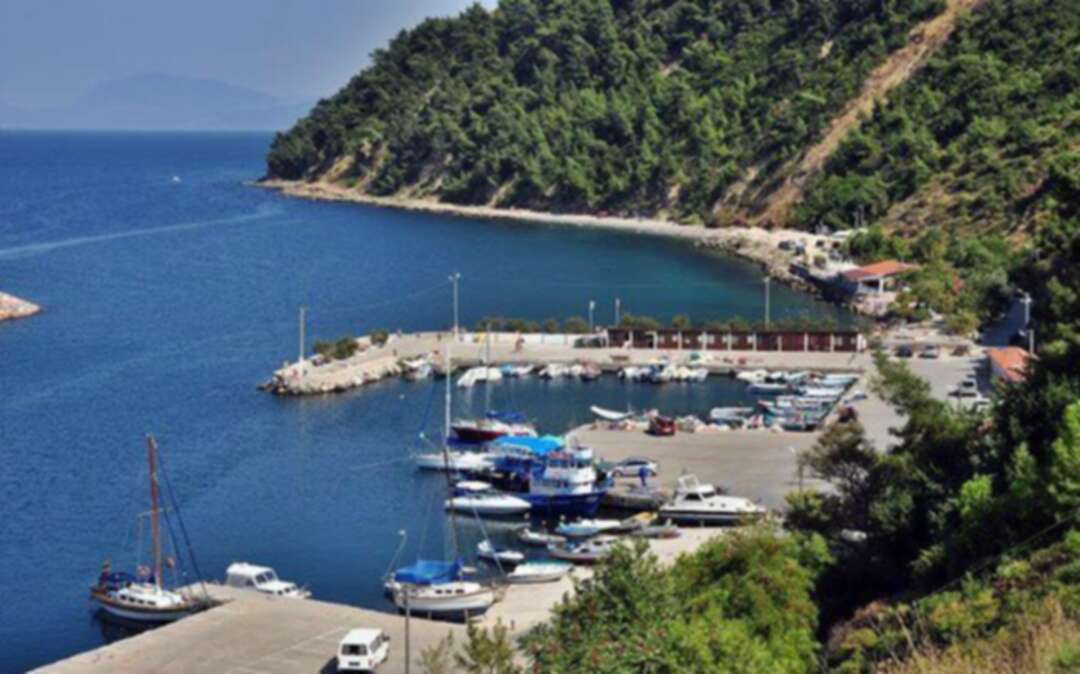 رئيس بلدية تركية يمنع السوريين من الذهاب لساحل بلدته