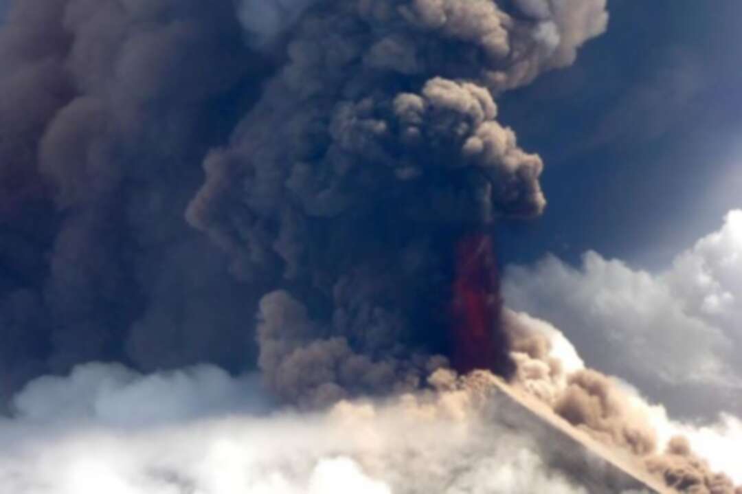 ثورة بركانين في بابوا غينيا الجديدة تجبر 15 ألفا على الفرار من منازلهم