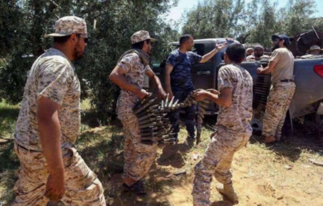 وزير الدفاع التركي يهدّد الجيش الليبي والآخر يرد