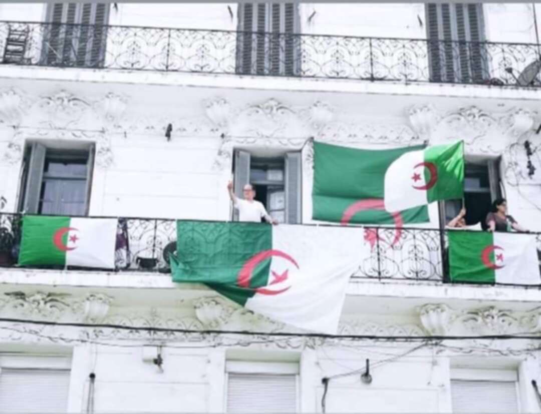 الإعلان عن لجنة حوار وانتخابات رئاسية في الجزائر