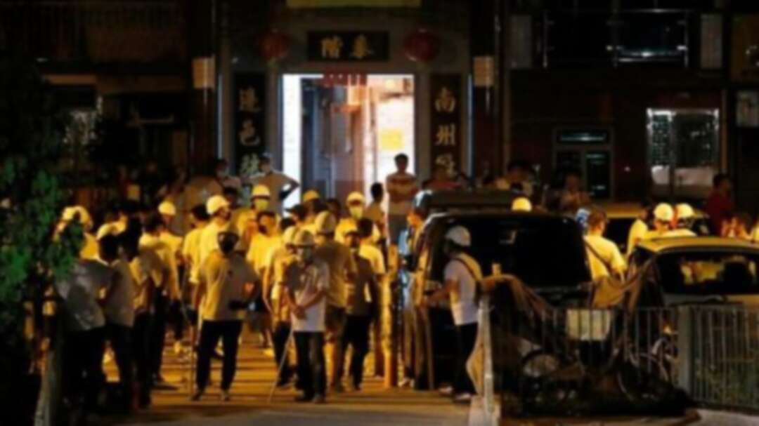ملثمون يهاجمون محتجين في مظاهرات هونغ كونغ