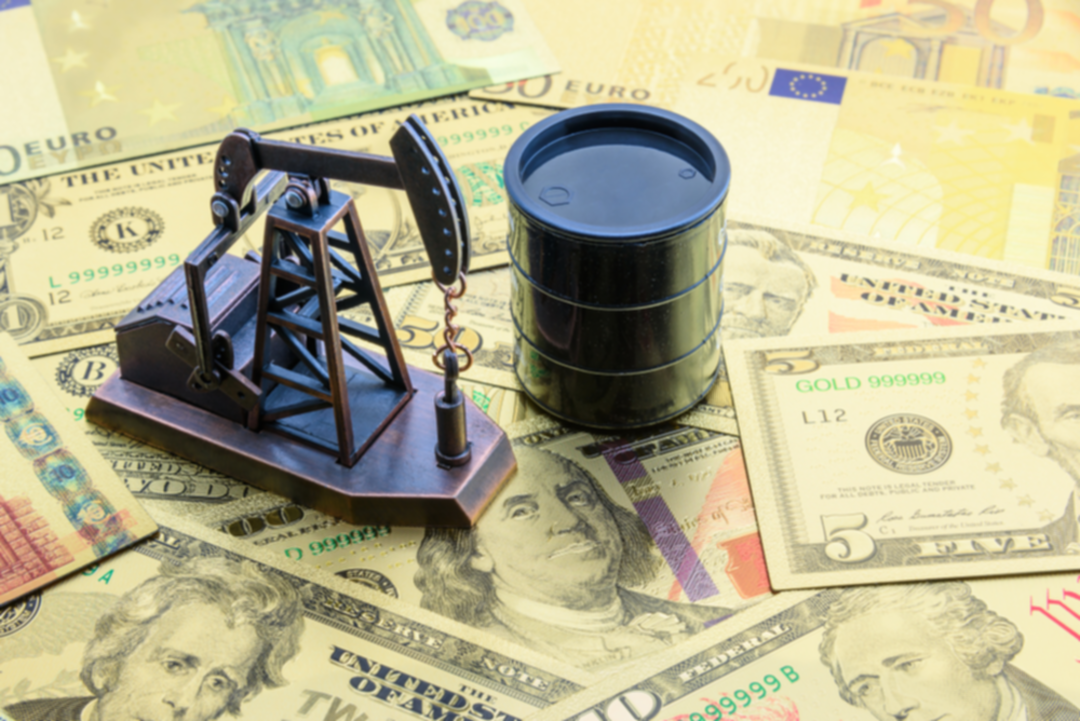 أسعار النفط تدفع ثمن التقلبات الاقتصادية الدولية