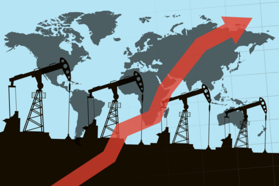 النفط يقفز 4% مع انحسار التوترات التجارية