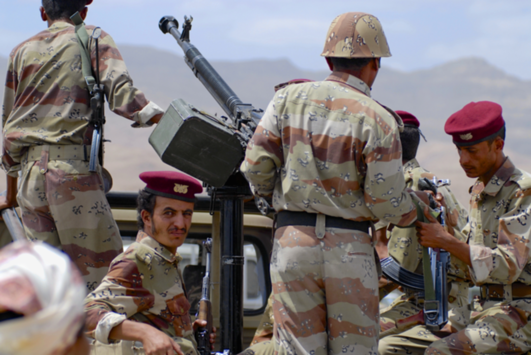 قوات الجيش اليمني تدخل محافظة أبين
