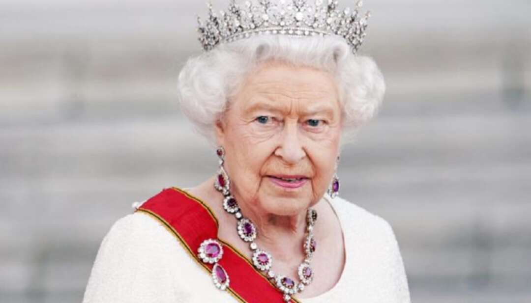 الملكة إليزابيث توافق على تعليق جونسون لعمل البرلمان