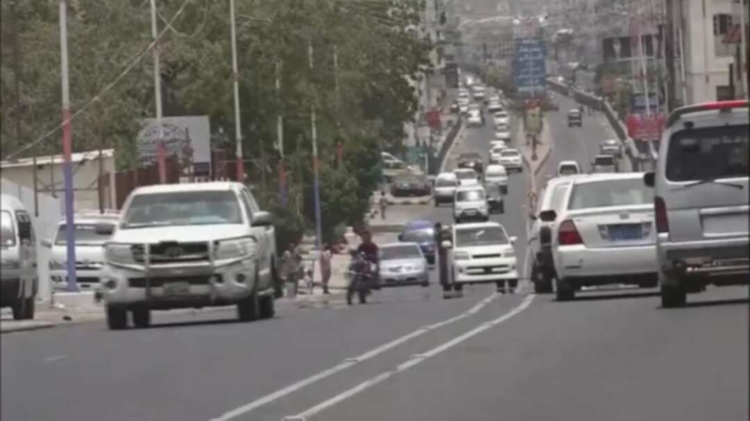 وزير الإعلام اليمني القوات الحكومية انتزعت السيطرة على مطار عدن