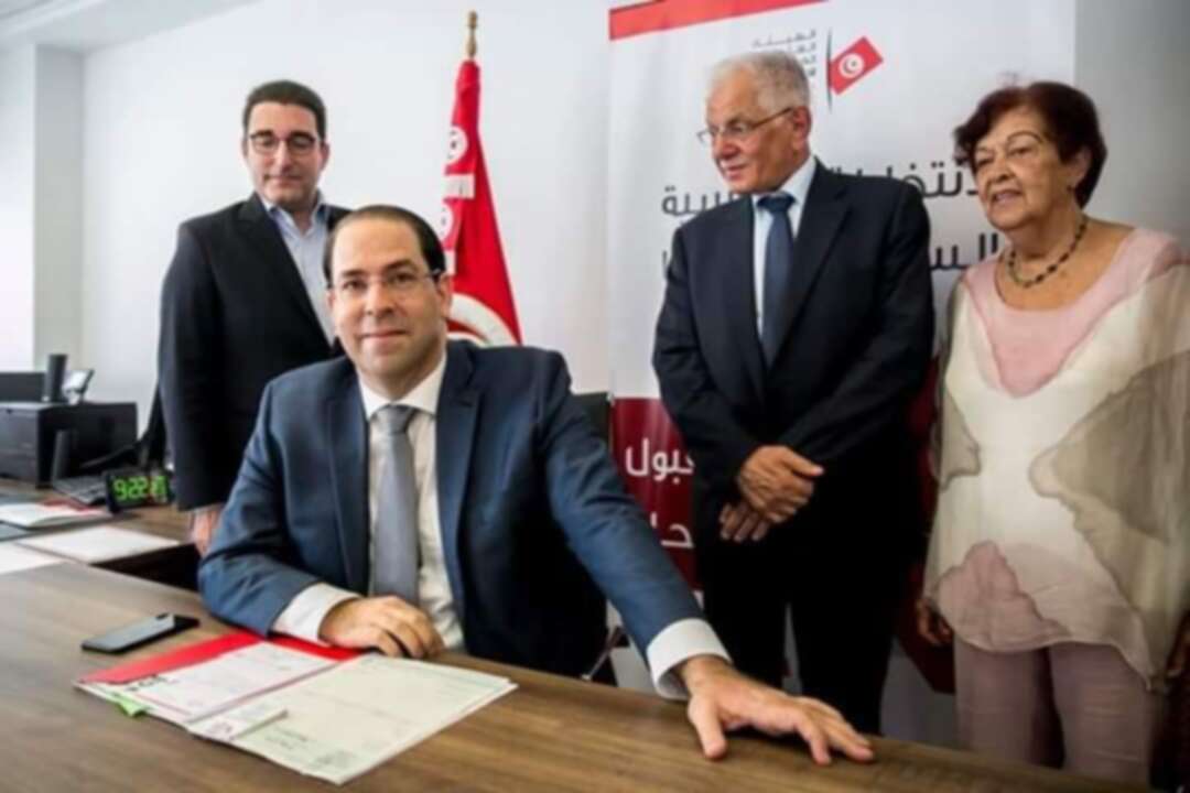 رئيس الوزراء التونسي يتنازل عن الجنسية الفرنسية بعد ترشحه للانتخابات الرئاسية