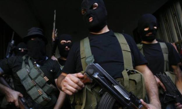 مسلحون مجهولون يستهدفون رئيس بلدية في درعا