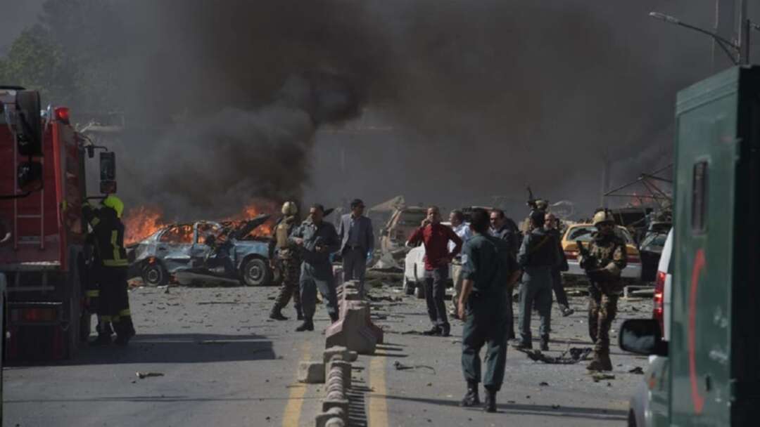 24 قتيلًا بانفجار قرب تجمع انتخابي للرئيس الأفغاني