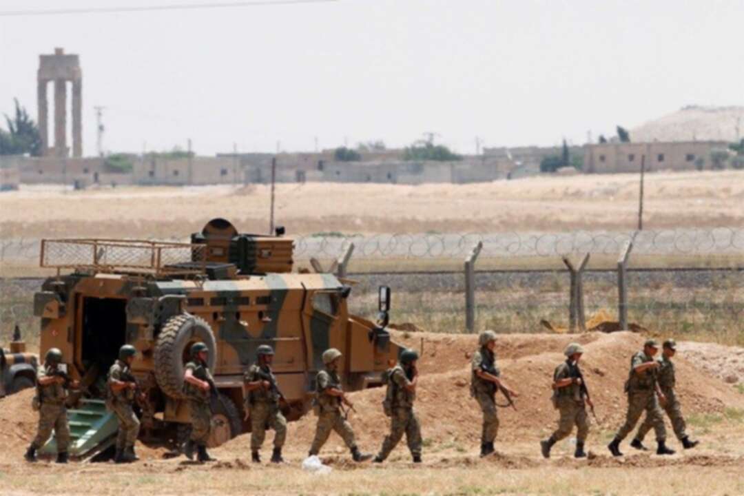 الجندرما التركية توصل تعذيب الشبان السوريين على الحدود