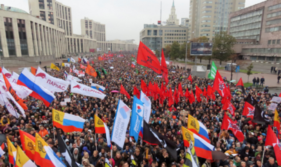 تظاهرات بالآلاف في موسكو للمطالبة بالإفراج عن محتجين