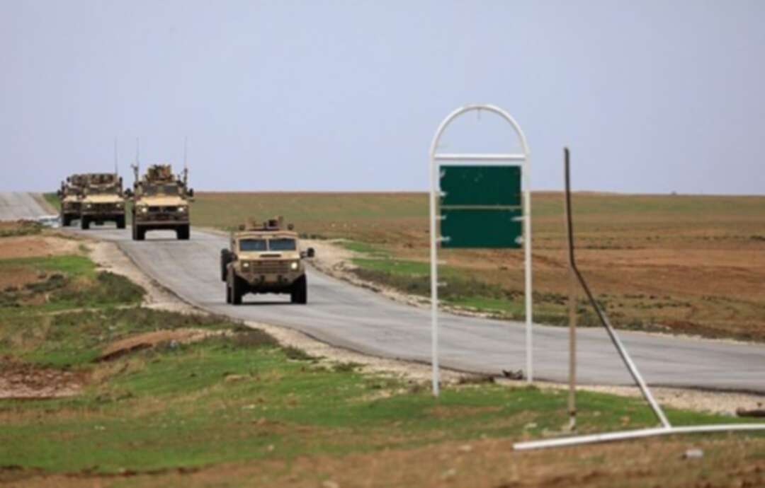 دورية مشتركة للجيش الأمريكي ومجلس رأس العين العسكري قرب الحدود التركية