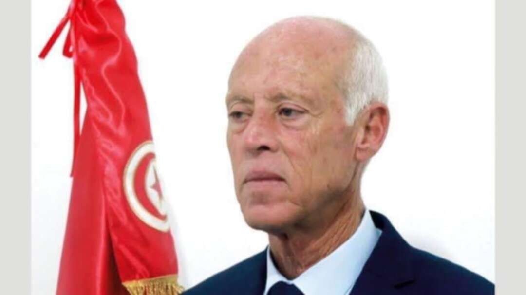 4 مرشحين تونسيين يعلنون دعم سعيّد في مواجهة القروي