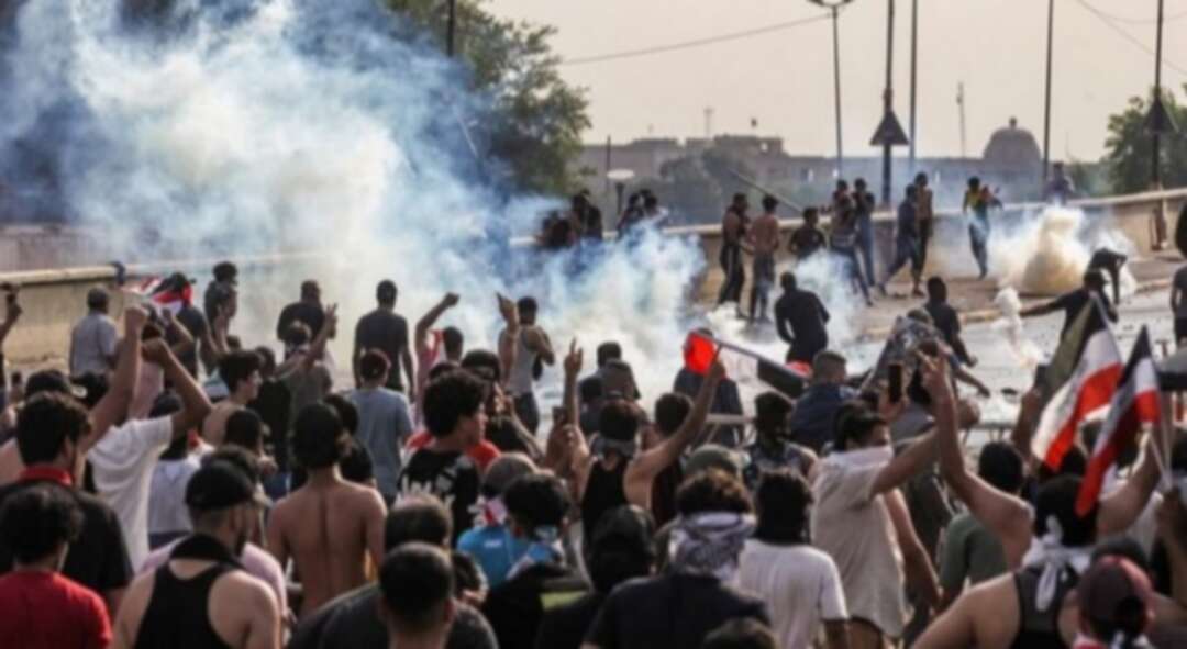 الاحتجاجات تستمر لليوم الرابع في العراق.. وقوات الأمن تستخدم الرصاص الحي لتفريق المظاهرات