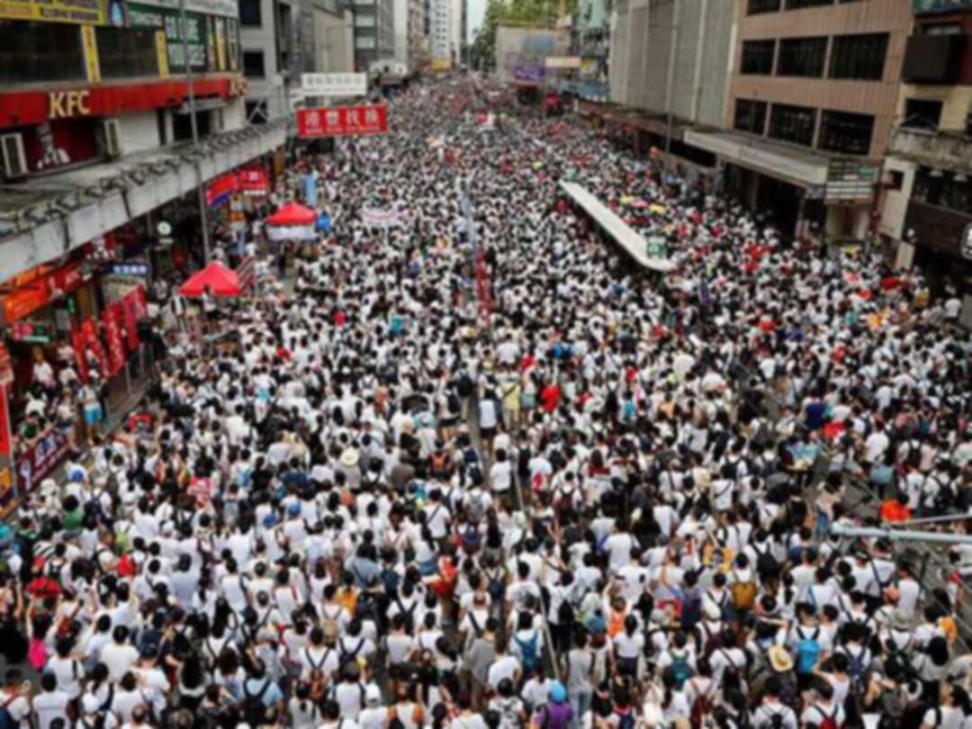 مسيرة احتجاجية بمنطقة كولون في هونغ كونغ ... وإغلاق لمحطات مترو