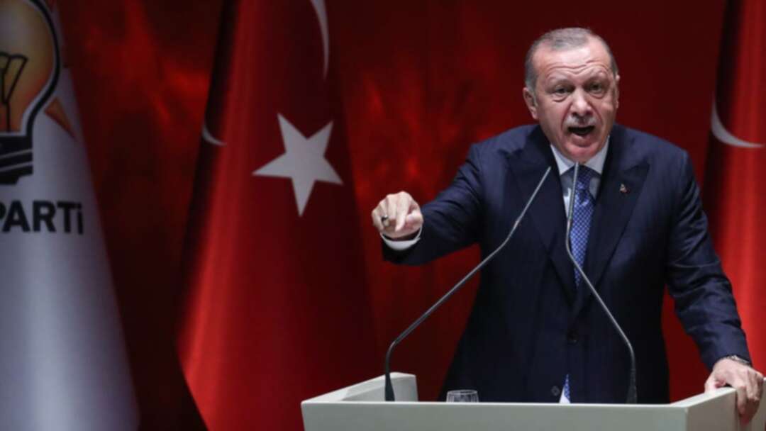 أردوغان يهدّد بسحق القوات الكردية.. وقسد تتهم تركيا بإعاقة الانسحاب لتنفيذ مجازر