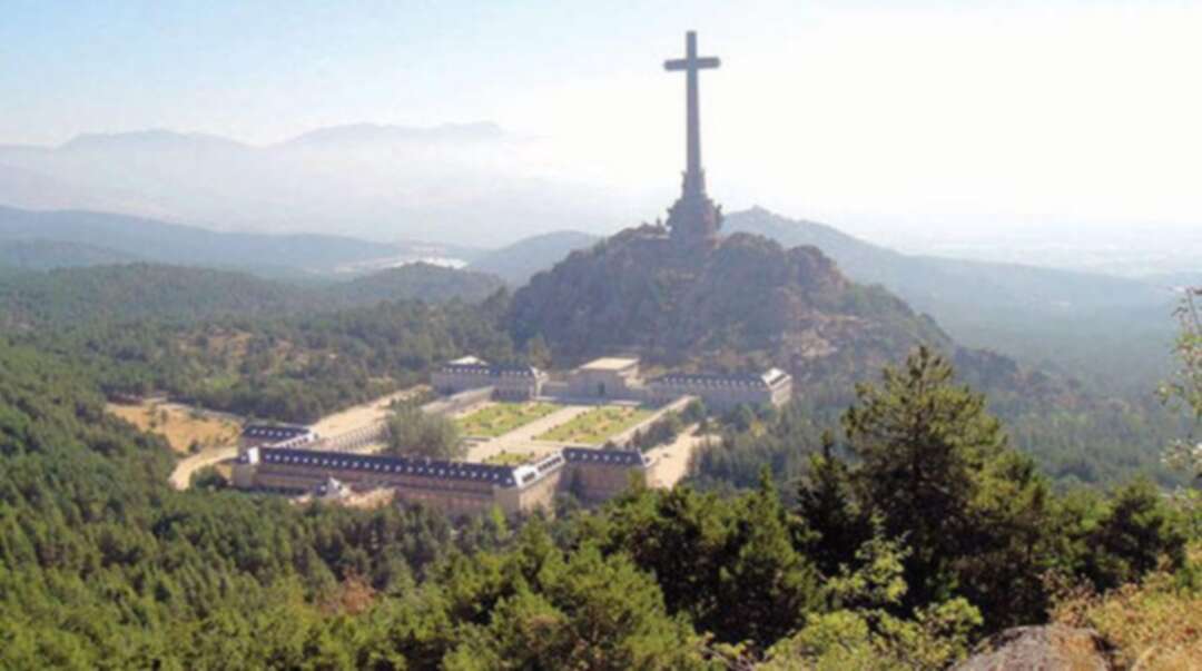 الحكومة الإسبانية تقرر نقل رفاة الديكتاتور فرانكو إلى مقبرة باردو