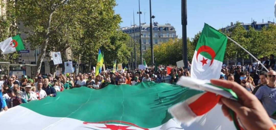 جزائريون معارضون مازلوا مضربين عن الطعام من داخل سجنهم تنديداً باحتجازهم
