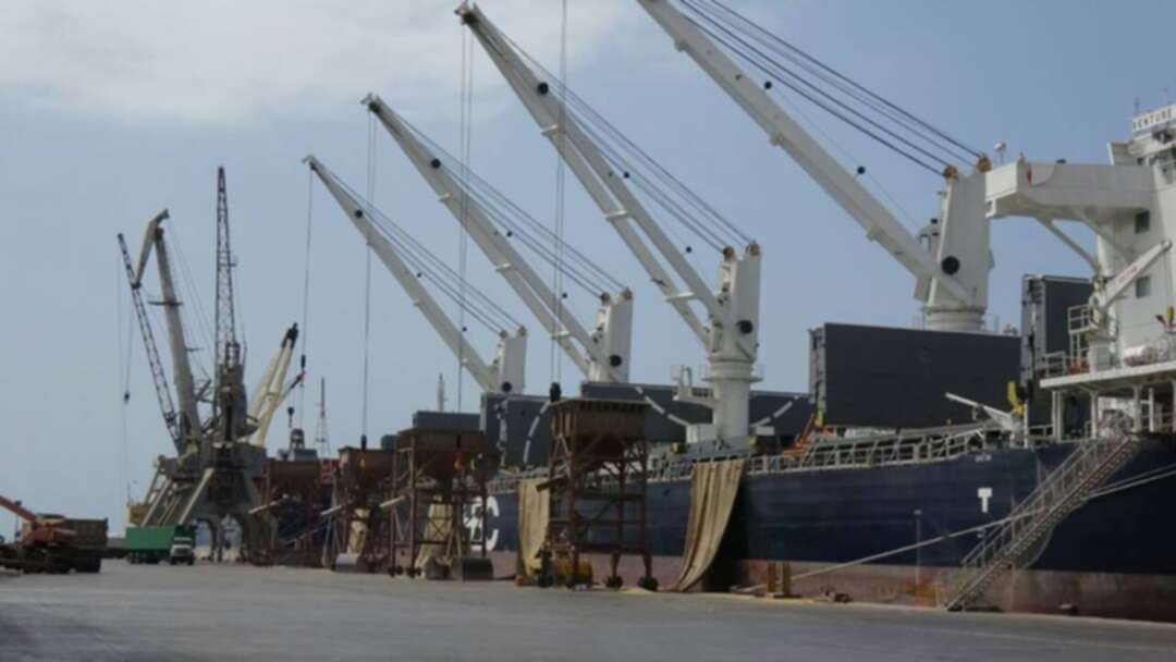 الميليشيات الحوثية تعرقل سفناً تنقل مشتقات نفطية قبالة ميناء الحديدة