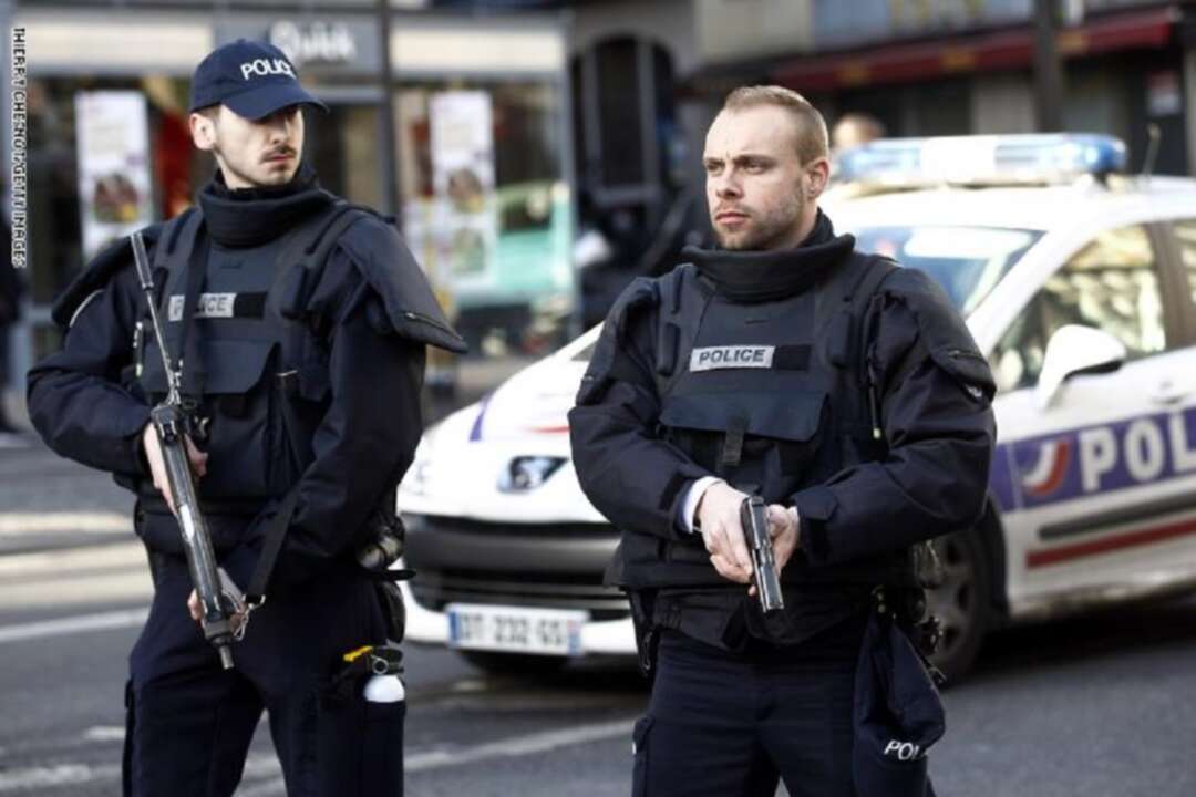 مقتل 4 عناصر شرطة في الهجوم على مقر شرطة باريس