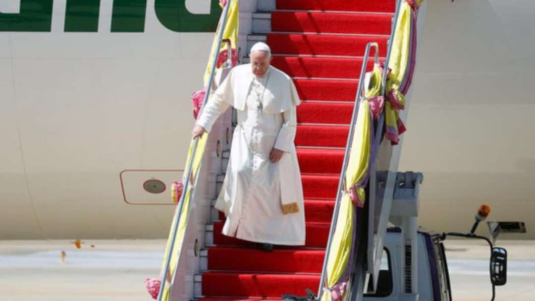 Pope Francis arrives in Thailand at start of Asia trip