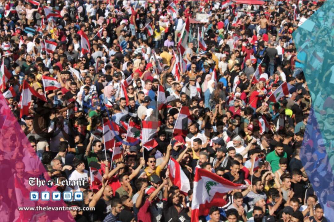 طرابلس تحشد عشرات آلاف اللبنانيين للاحتجاج على الحكومة