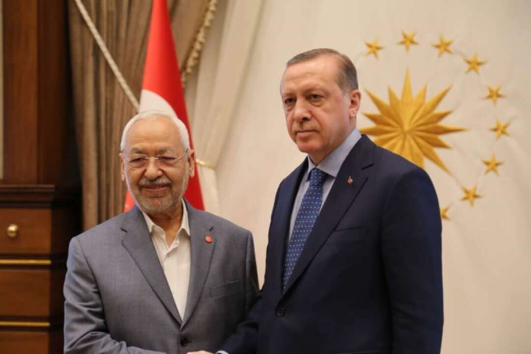 صفقة سرية مشبوهة بين تركيا وأطراف سياسية تونسية
