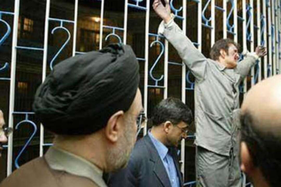 السويد تعتقل مسؤولاً سابقاً في سجن إيراني