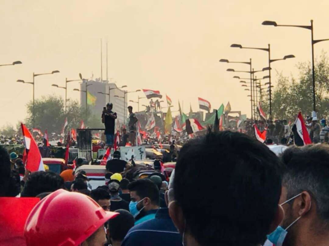 منتسبو الأجهزة الأمنية يتظاهرون تضامناً مع المحتجين في كربلاء