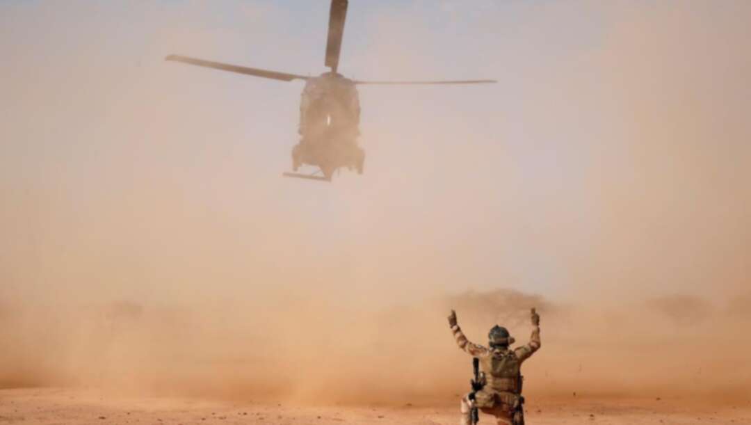 تحقيقات فرنسية لكشف أسباب تصادم مروحياتها العسكرية في مالي