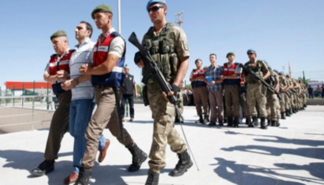تركيا تعتقل 133 عسكري بتهمة الصلة مع جماعة غولن