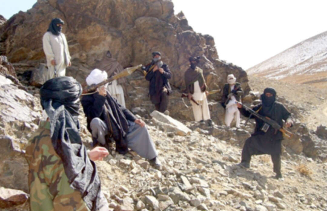 طالبان تفرج عن أمريكي وأسترالي لتبادلهم بـ 3 من مسؤوليها لدى كابول