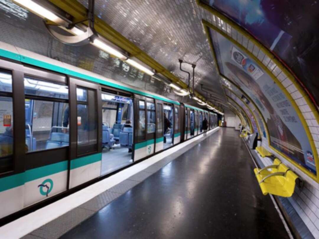 إضراب في مترو باريس يشلّ حركة ملايين الأشخاص
