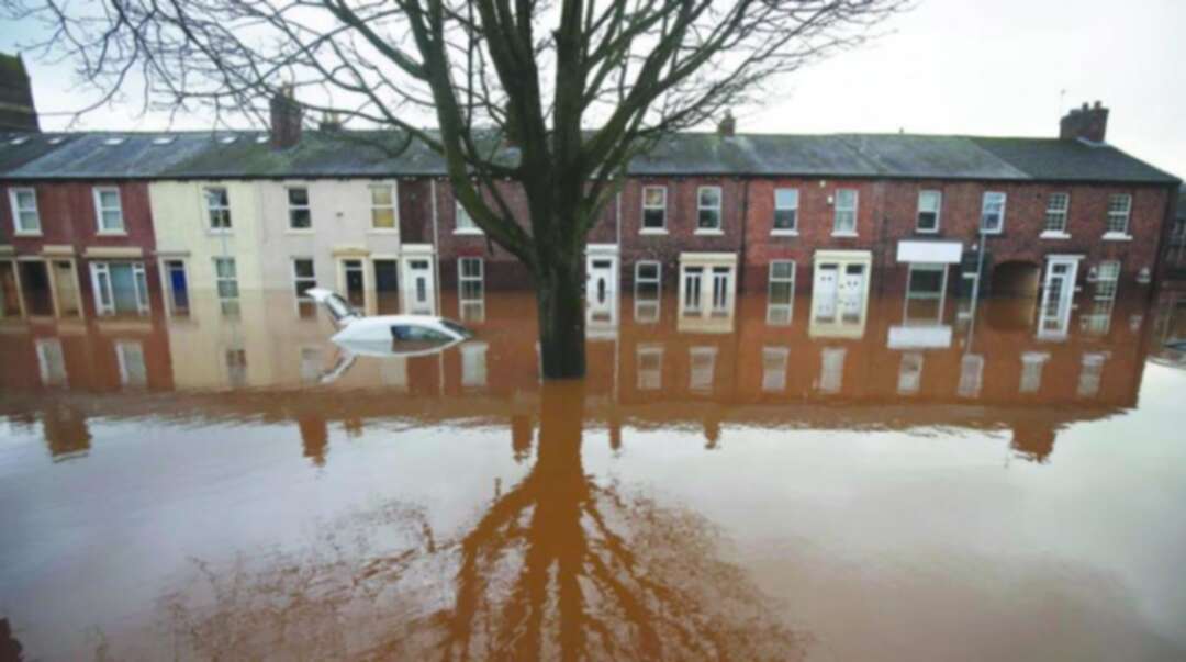 وكالة البيئة البريطانية.. تتوقع استمرار الفيضانات حتى الأربعاء