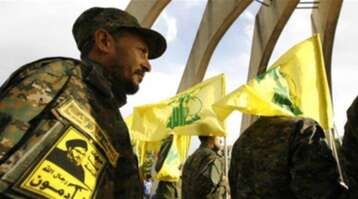 ظهور علني لعناصر حزب الله الإرهابي قرب إحدى النقاط الأممية في اليمن