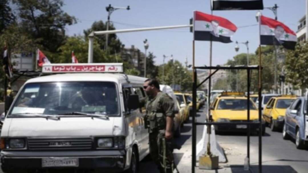الأمن السوري يعتقل نساء عبر حواجزه في العاصمة