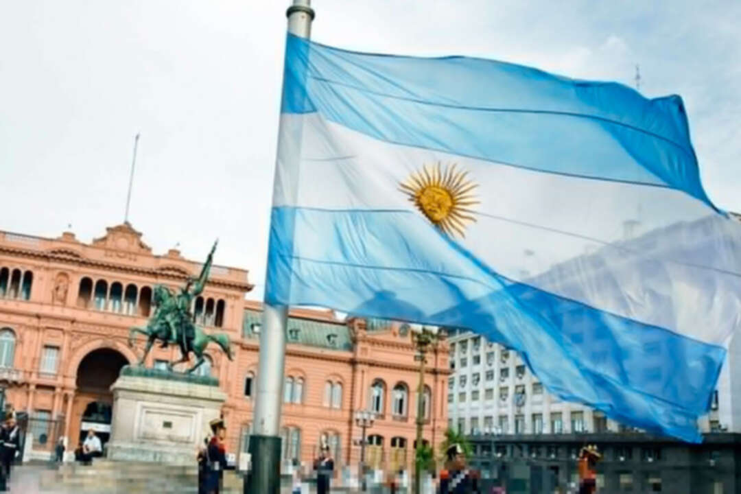 الأرجنتين تصدر مذكرة توقيف دولية بحق وزير إيراني