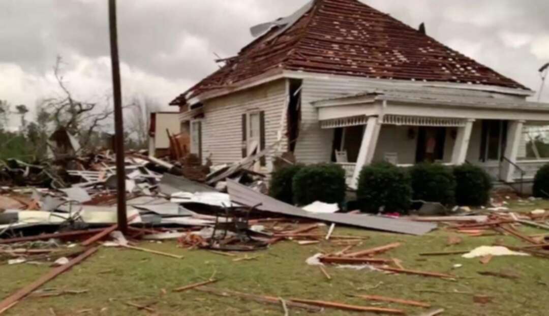Tornadoes sweep across southeastern US, killing at least three: Officials