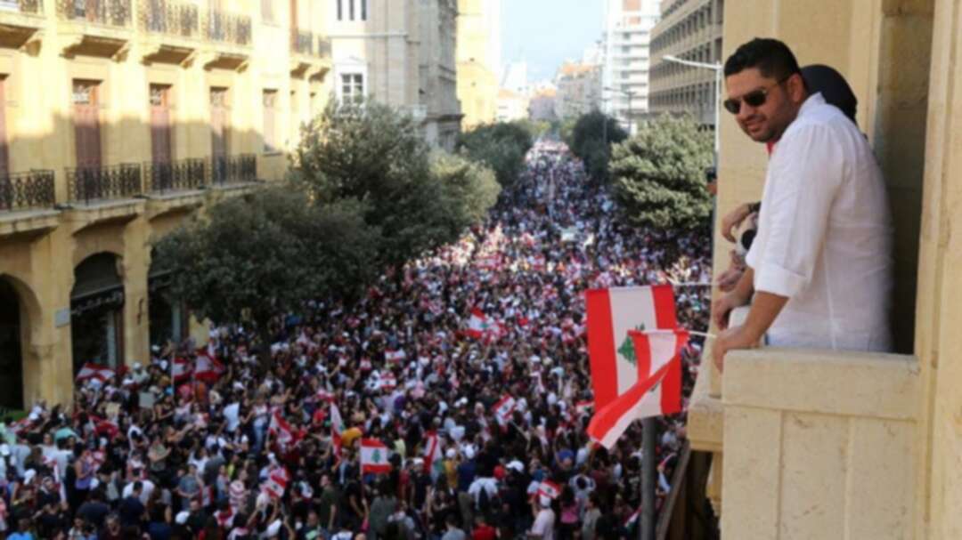 Lebanese demonstrators continue protesting political and economic situations