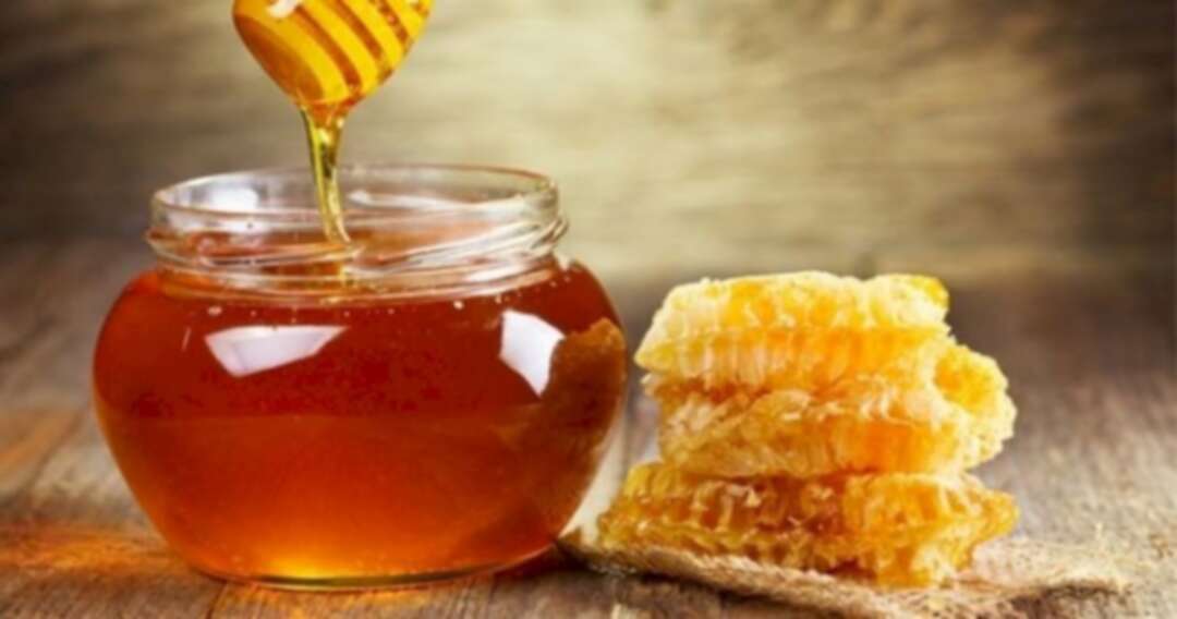 فوائد العسل الممزوج بالماء الدافئ