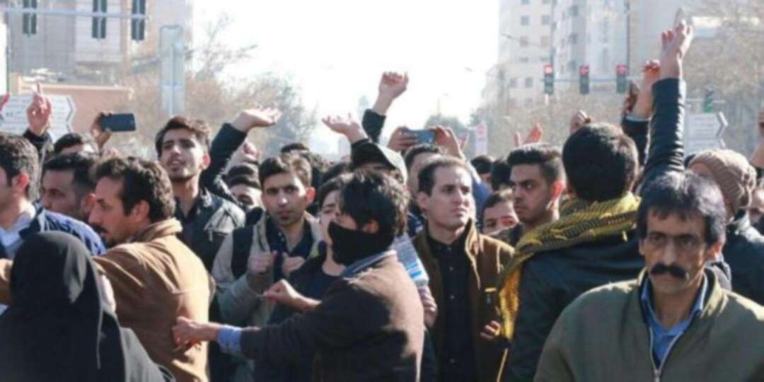 إيران تدعي القبض على مسلحين شاركوا بالمظاهرات