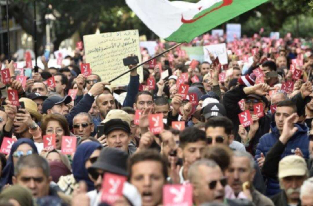 رغم الاحتجاجات الانتخابات الرئاسية في الجزائر مستمرة