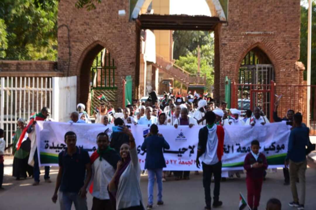 مدرسة تركية في الخرطوم تمنع الاحتفال بذكرى الثورة السودانية