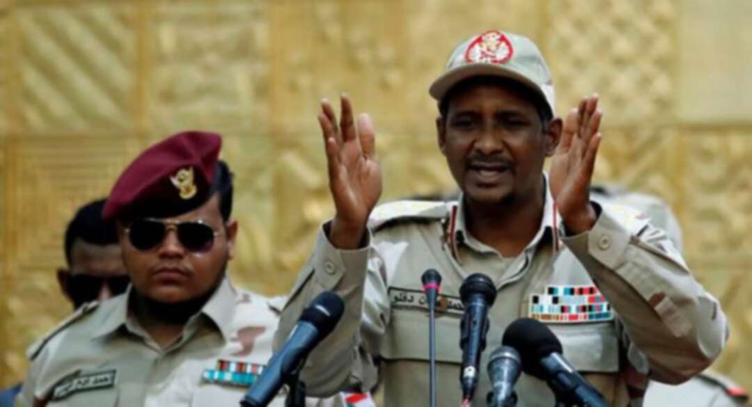 وسط انتقادات قوى الحرية والتغيير.. دقلو يشيد بالحوار السوداني