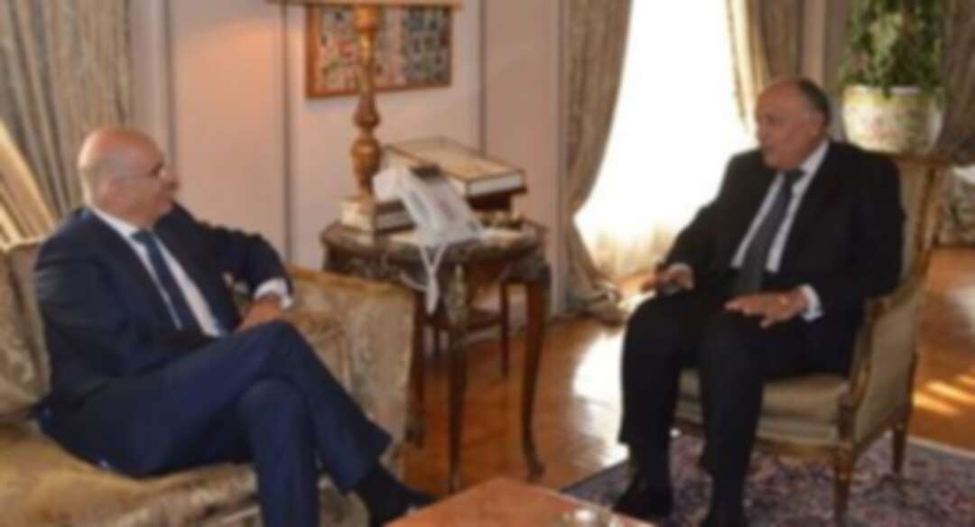وزير الخارجية المصري يناقش مع نظيره اليوناني آخر التطورات في ليبيا