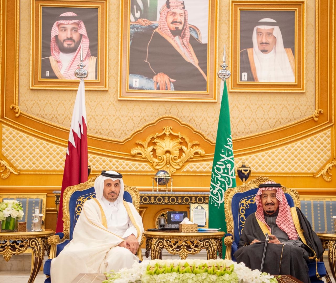 King Salman receives the head of the Qatari delegation Prime Minister Sheikh Abdullah bin Nasser bin Khalifa Al Thani. (SPA)