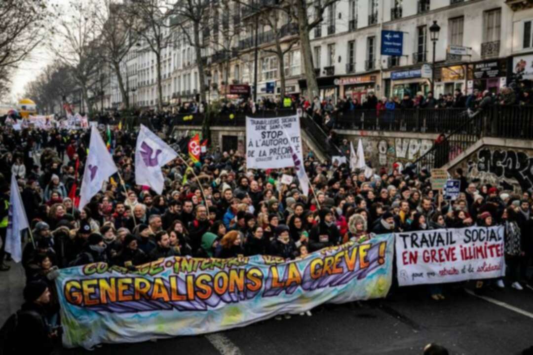 40 ألف متظاهر في باريس