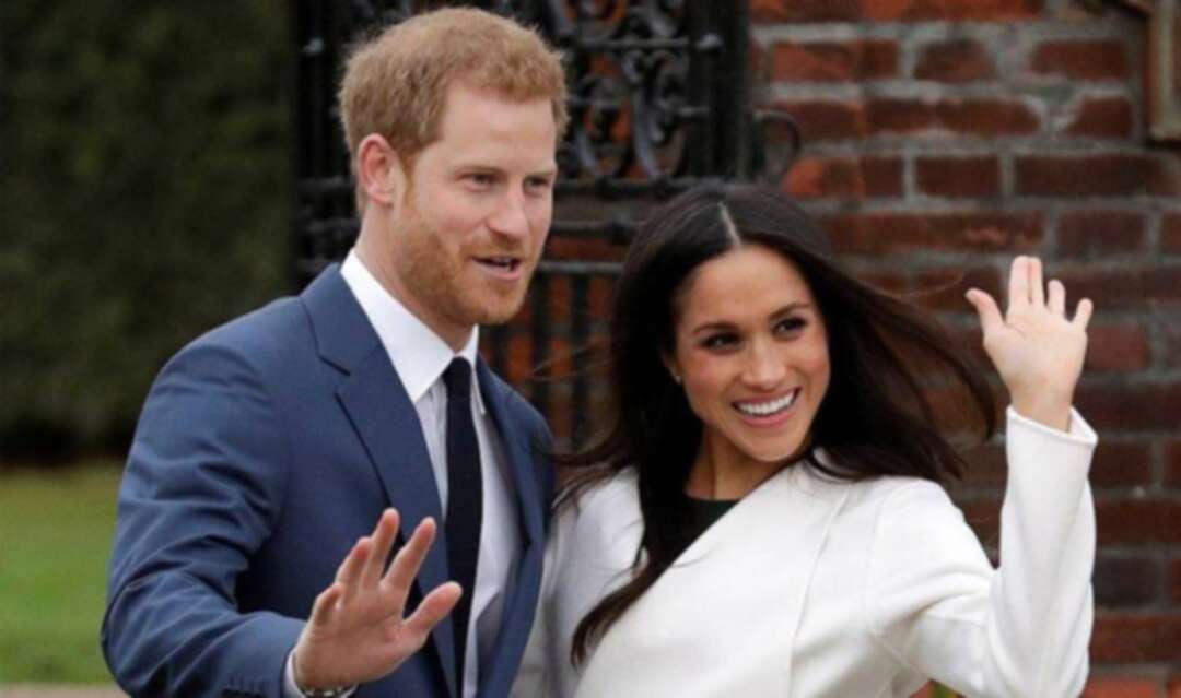 أمير بريطاني يتنازل مع زوجته عن مهامهما الملكية