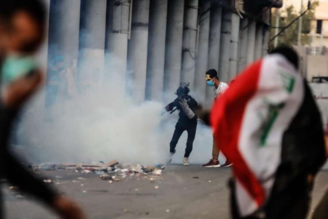 قوات أمنية تهاجم المعتصمين في البصرة لفض الاحتجاج