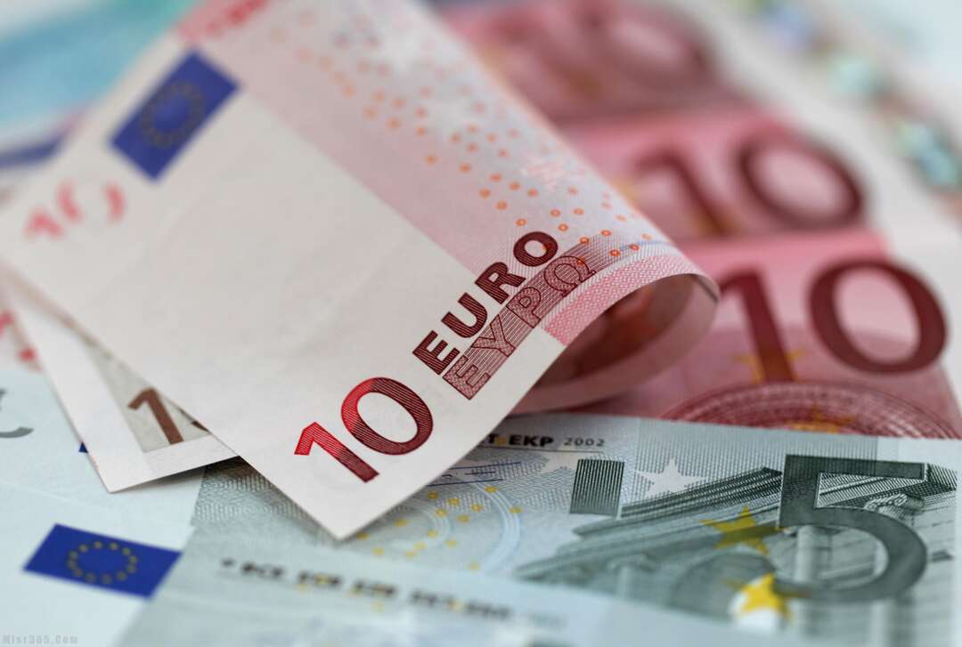 اليورو أحد أكبر الخاسرين مقابل الدولار.. بتقلص 1%